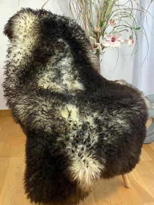 Saueskinn - Svenske - black-swedish-sheepskins-adam-leather