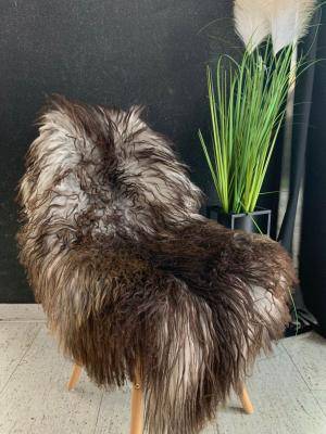 Saueskinn - islandsk - brown-island-sheepskins-adam-leather