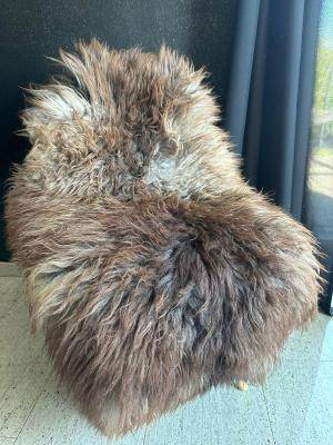Saueskinn - Melerade - brown-sheepskin-melerade-adam-leather