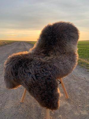 Saueskinn - Melerade - dark-brown-melerade-sheepskin-adam-leather-bio-tanned