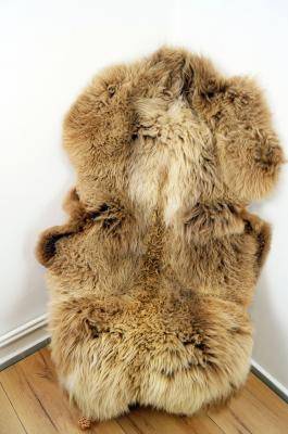 Saueskinn - Spelsau - decorative-carpet-spelsau-sheepskin