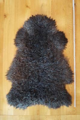 Saueskinn - Gotland - excellent-gotland-sheepskin-decorative-adam-leather