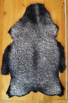 Saueskinn - Gotland - glamorous-sheepskins-adam-leaher