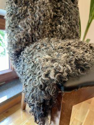 Saueskinn - Gotland - gotlandsheepskingreyandwhite