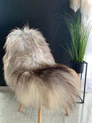 Saueskinn - islandsk - island-grey-white-sheepskin-adam-leather