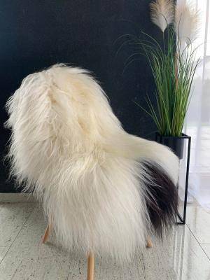 Saueskinn - islandsk - island-white-black-sheepskin-eco-adam-leather