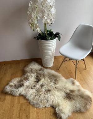 Saueskinn - Meliert - Cookies - meliert-cookies-polka-dots-sheepskins-adam-leather