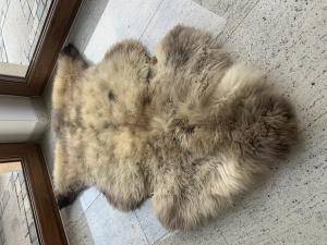Saueskinn - Meliert - Mocca - natural-meliert-mocca-sheepskin-adam-leather