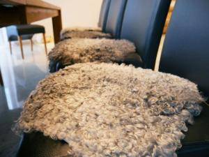 Saueskinn - Gotland - sheepskin-chair-pads