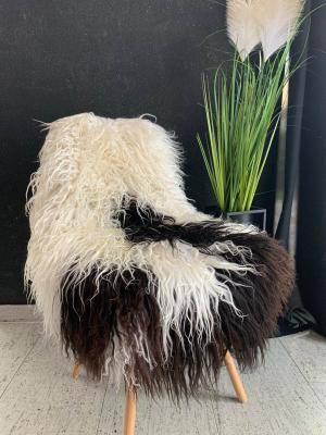 Saueskinn - islandsk - white-brown-island-sheepskin-adam-leather