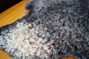 Saueskinn - Gotland - white-grey-gotland-awesome-sheepskin