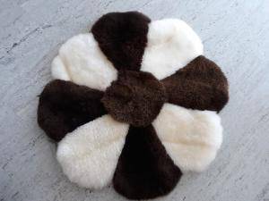 Saueskinn - Runde tepper - brown-round-carpets-sheepskin-adam-leather