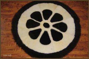 Saueskinn - Runde tepper - groovy-round-carpets-sheepskin-adam-leather