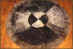 Saueskinn - Runde tepper - pleasing-round-carpets-sheepskin-adam-leather