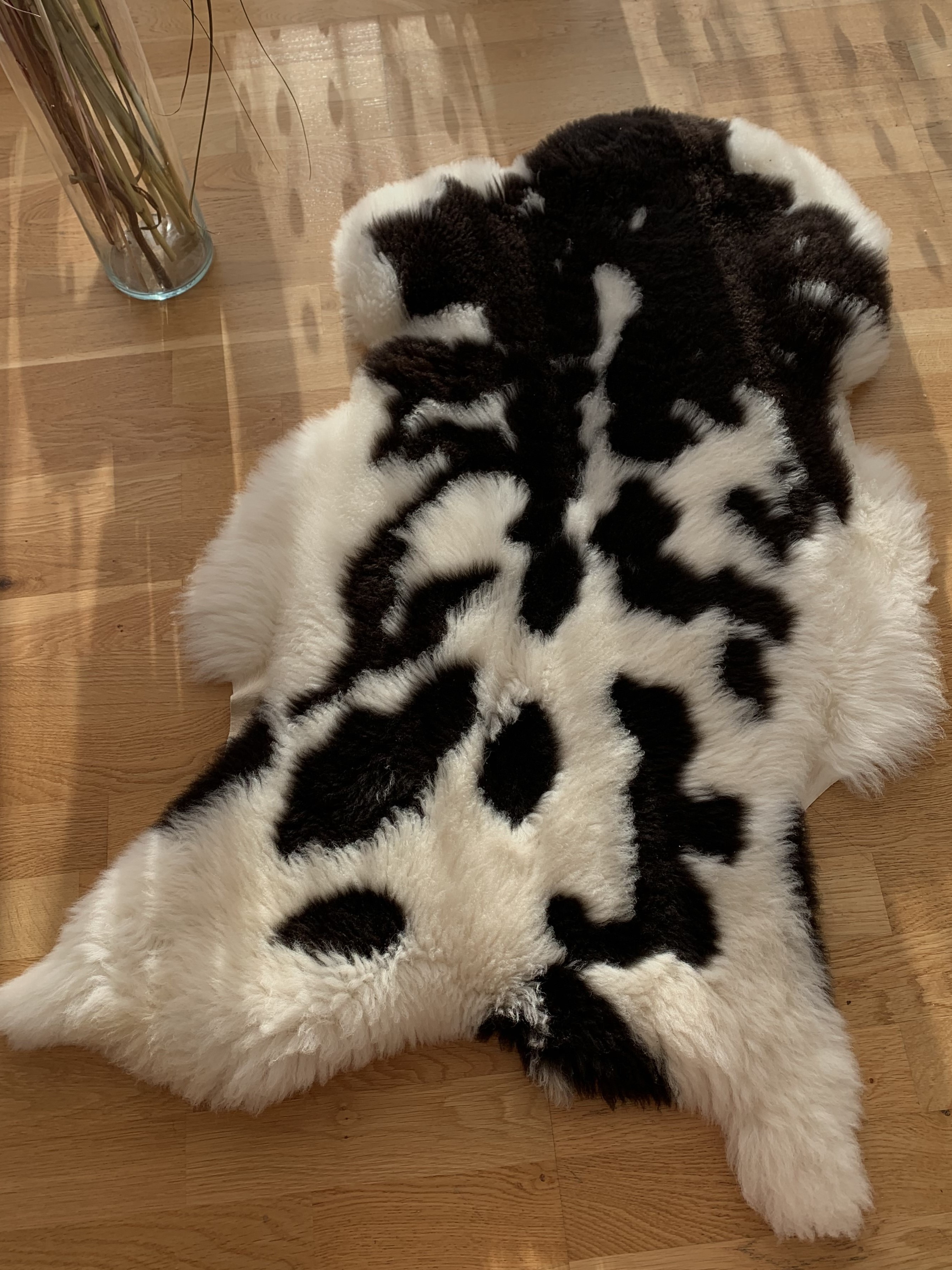 Saueskinn -  Saueskinn - texel-sheepskin-adam-leather