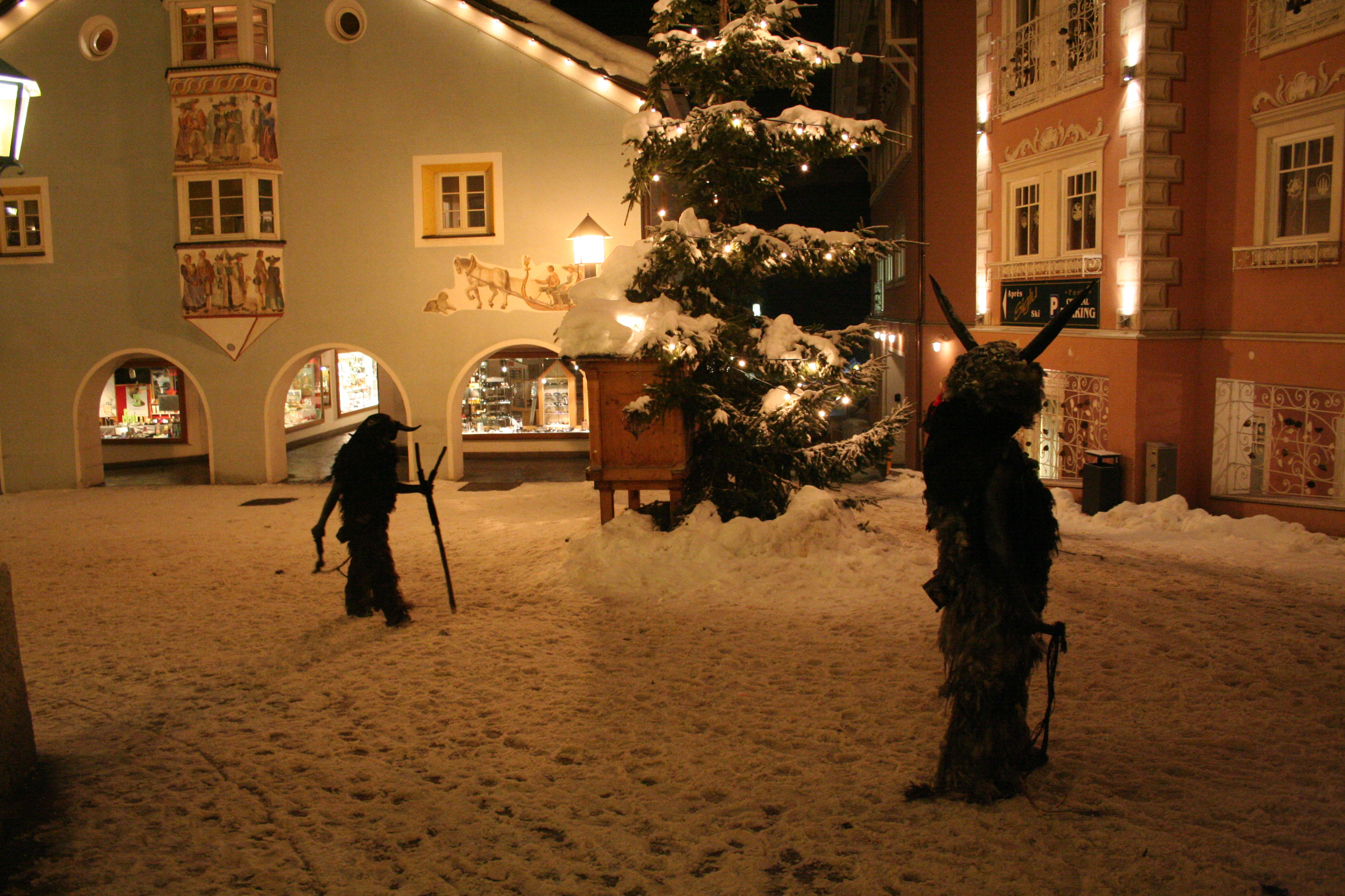 Saueskinn - Langhåret saueskinn til Krampus-kostyme - krampusg2