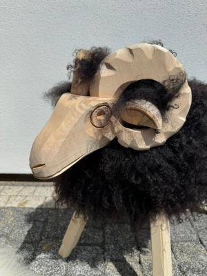Saueskinn - Tresauer  - woodensheep